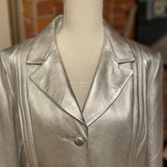IDENTIFY ~ FUN FUN FUN!! Silver Leather Jacket - Picture 2 of 14